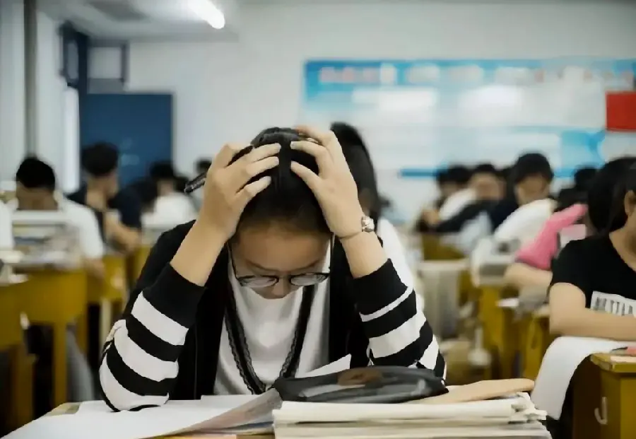 答题卡填涂规范：别丢冤枉分